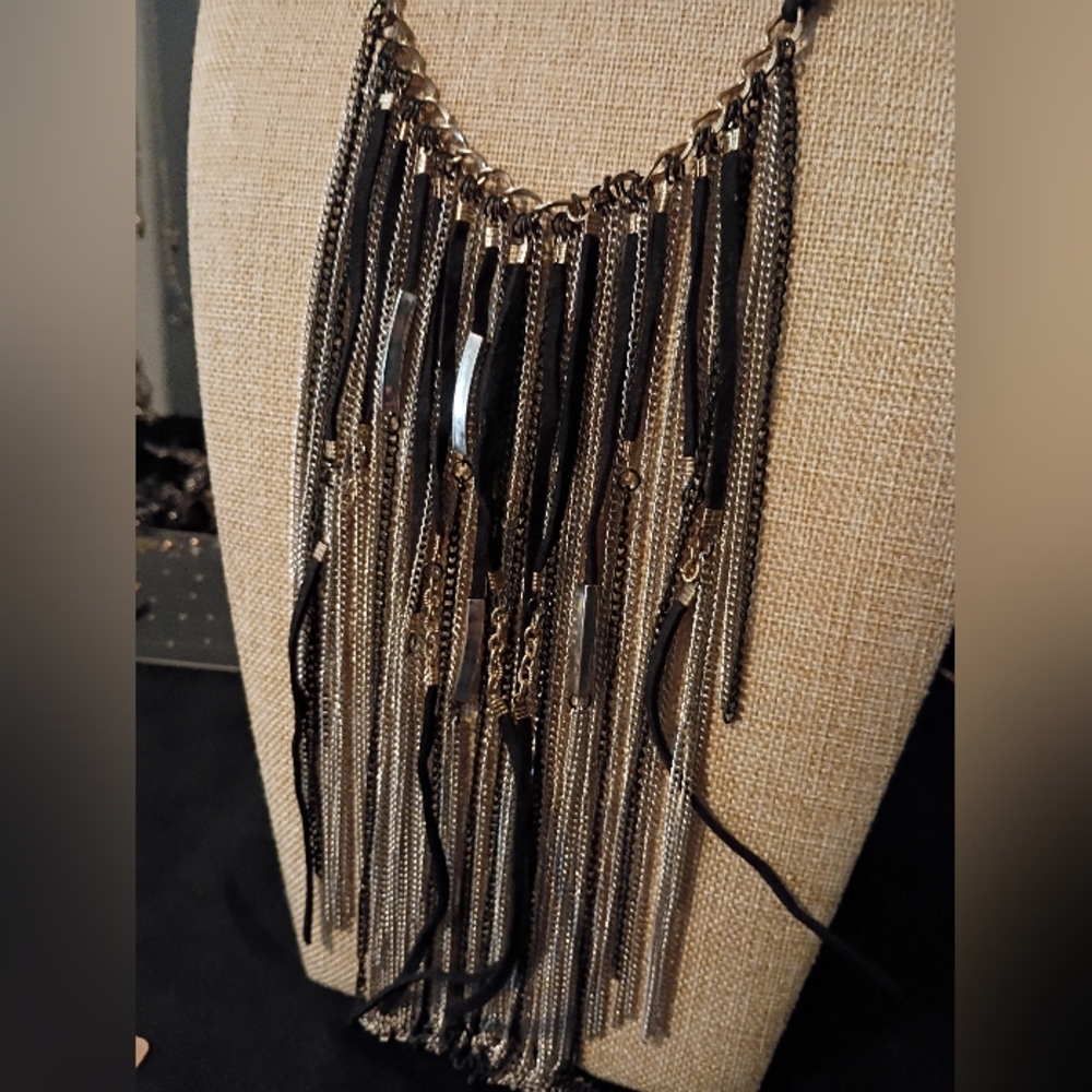 Fringe Chain Necklace - Picture 3 of 4